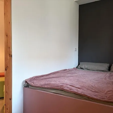 Helles Souterrain-apartment Mit Gartenzugang Und Eigener Sauna Lägenhet *